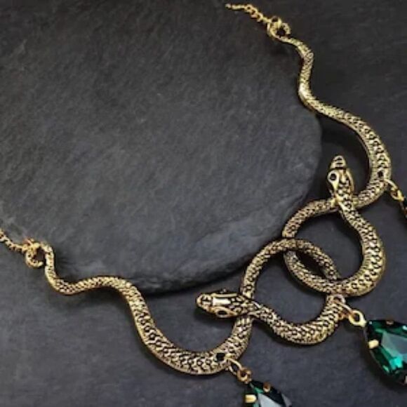 Anthro Vintage Inspired Gold Snake Necklace With Green Gemstones - Picture 8 of 14